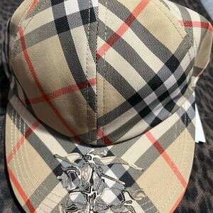 Burberry Stylish Beige Plaid Men's Cap